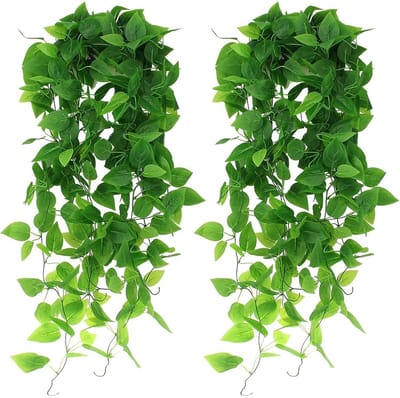 2 Stuks Kunstmatige Hangplanten 110CM Driehoekige Groene Klimop Nepplanten voor Binnen en Buiten, Perfect voor Tuin, Bruiloft en Wanddecoratie