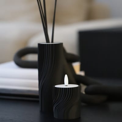 Giftset Geurstokjes Infinity Zwart – Geurstokjeshouder & Oplaadbare LED Kaars, Geur Black Diamond, Luxe Huisparfum & Cadeau