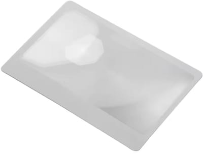 Compacte loep - Leesloep in pasformaat - Creditcard-formaat - Leesloep - Vergroot tot 3 keer - 1 stuk - Loep voor onderweg - Vergroten - Lezen - CHPN