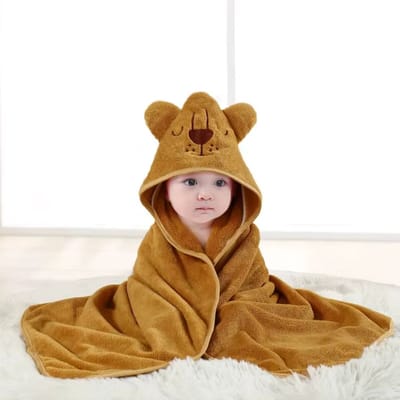 Geel-Bruine Leeuw - Badcape - Baby Handdoek - Zachte Poncho - Badhanddoek - Met Capuchon - Badponcho - Dieren - Baby fleecedeken - Baby en Peuters - 0-3 jaar - Babydeken - Babycape - Wikkeldeken - Kraamcadeau - Handdoek - Kleuter - Multifunctionele