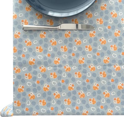 BINK Bedding Tafelkleed - Tafelzeil Turtle Orange - Acryl gecoat Katoen 145 x 100 cm - afneembaar - wasbaar - feest - feestdecoratie - kinderfeestje - verjaardag - buiten eten - schildpad - appel - oranje - blauw