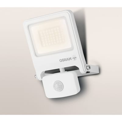 OSRAM ENDURA FLOOD PC 30W LED-schijnwerper met sensor, 3000K warm wit, 3000 lumen, IP44 witte schijnwerper IR-sensor, luxinstelling 2-1000