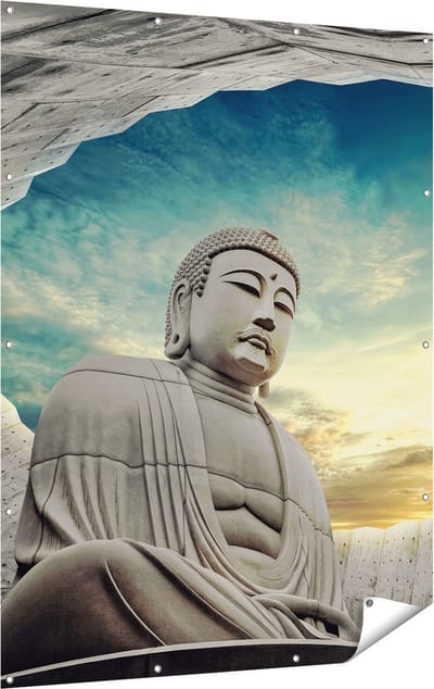 Gards Tuinposter Boeddha Beeld in het Park - 120x160 cm - Tuindoek - Tuindecoratie - Wanddecoratie buiten - Tuinschilderij