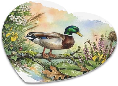 Hartvormige Muismat "Aquarel Series" Wilde Eend Woerd aan de Waterkant met Gele Lissen & Waterlelies - Waterverf Natuur Bureau Accessoire Cadeau voor haar: Vrouw,Vriendin & Collega - Hollandse Hartjes Muismat voor Computermuis