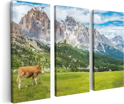 Artaza Canvas Schilderij Drieluik Bruine Koe In De Wei In De Bergen - 120x80 - Foto Op Canvas - Canvas Print