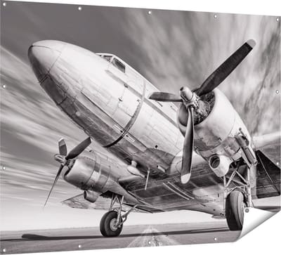 Gards Tuinposter Oud Vliegtuig op de Landingsbaan - 160x120 cm - Tuindoek - Tuindecoratie - Wanddecoratie buiten - Tuinschilderij