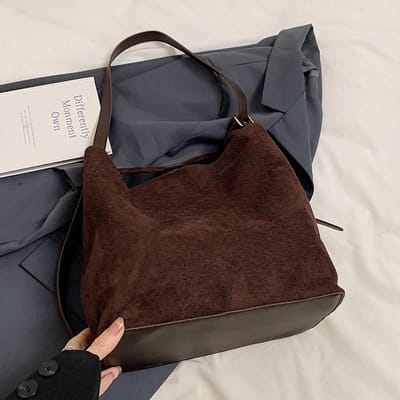 High End Niche Design Tote Bag voor Dames Nieuwe Herfst en Winter Retro Okseltas Veelzijdige Commuter Schoudertas gray