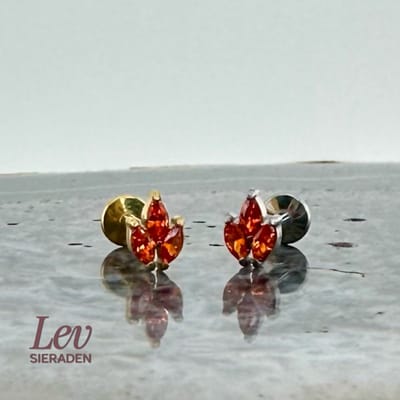 Lev Sieraden - 1.2 x 8 mm Titanium Push Pin Labret piercing - Goud - Triple Marquise cut Zirkonia - Citrine kleurig