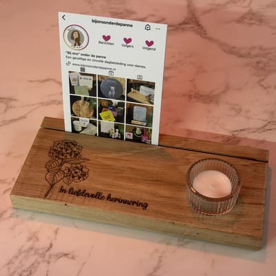 Persoonlijk eikenhouten herinneringsplank | Gedenkplankje | In liefdevolle herinnering met hortensia | overlijden | in memoriam | waxinelichtje houder