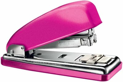 Klassieke Nietmachine - Metaal Nietapparaat - Papier Bundelen - Directe Slag Technologie - 30 Vellen Capaciteit - Fuchsia