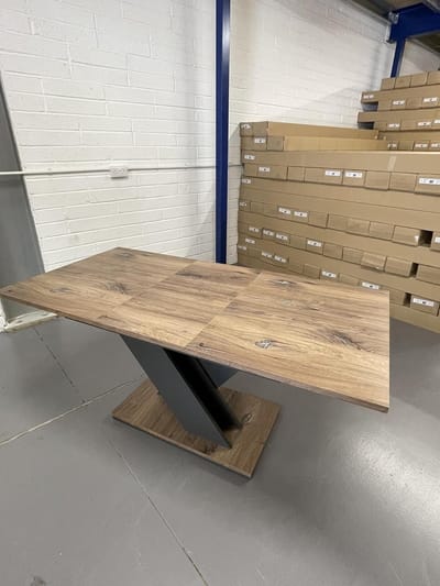 Luxe Uitschuifbare Eettafel OakLine V-Design 120–160 cm Eiken Look met Grijze V-Poten 80x75 cm – Tavolo03