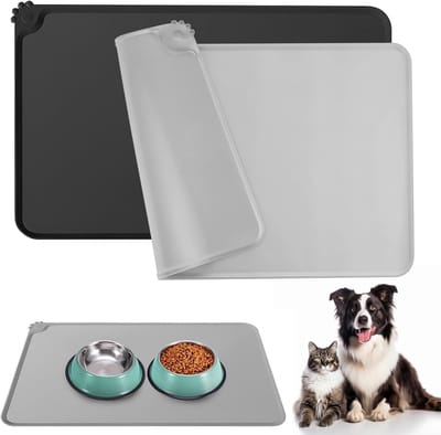 Famanu – 2 voerbakmatten voor katten en honden, 48 x 30 cm, hondenbakonderlegger, siliconen antislip voermat, waterdichte bakmat met rand, zwart en grijs