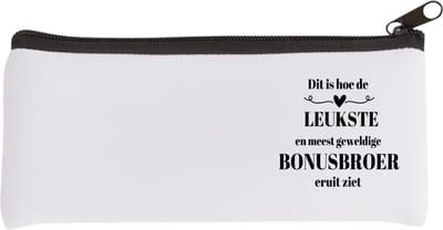 Akyol - dit is hoe de leukste en meest geweldige bonusbroer eruit ziet Etui - Broer - meest leukste bonusbroer - verjaardag - cadeautje voor broer - broer artikelen - kado - geschenk - 20 bij 9 cm