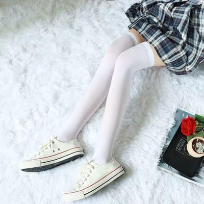 Chaussettes Hautes Mode Cuissardes Couleur Bonbon Lolita 120D Velours Longues Chaussettes Femmes Élastiques Kawaii Serrées Cosplay Chaussettes de Fête One Size gray