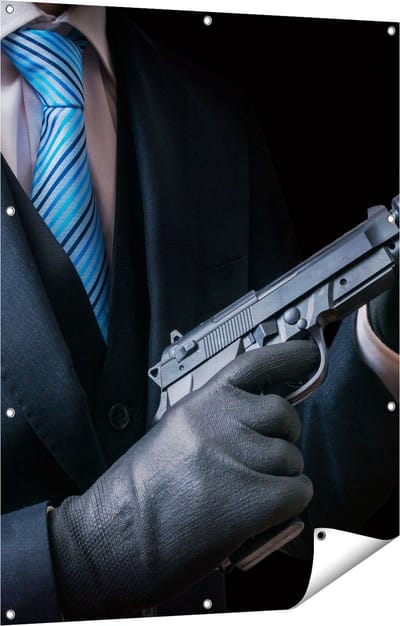 Gards Tuinposter Maffia Man met een Pistool in Handen - 90x120 cm - Tuindoek - Tuindecoratie - Wanddecoratie buiten - Tuinschilderij
