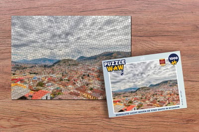 Puzzel Bewolkte lucht boven de stad Quito in Ecuador - Legpuzzel - Puzzel 1000 stukjes volwassenen