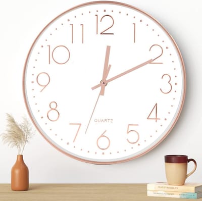 Stille Wandklok 30 cm - Moderne Design Klok met Arabische Cijfers voor Woonkamer, Keuken en Kinderkamer - Roségoud
