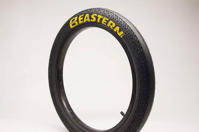 BMX Squealer Band 20 inch x 2.4" - Zwart Geel - Voor Straat en Skatepark