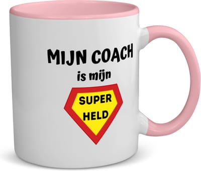 Akyol - mijn coach is mijn superheld koffiemok - theemok - roze - Coach - super coach - sport - verjaardag - cadeautje voor coach - coach artikelen - kado - geschenk - 350 ML inhoud