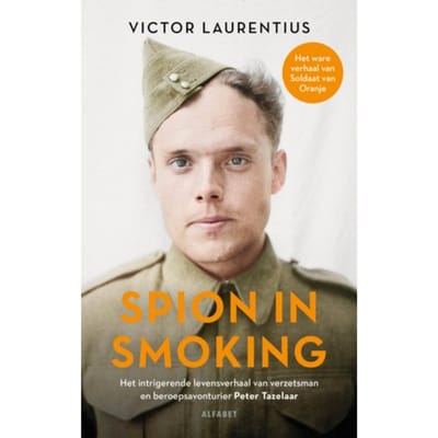 Spion In Smoking - Victor Laurentius