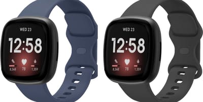 Strap-it Bundel van 2 Siliconen Bandjes - Geschikt voor Fitbit Versa 3 Maat: S - Zwart & Donkerblauw - Sportbandje - Sportarmband - Siliconen Band - Waterbestendig & zweetbestendig