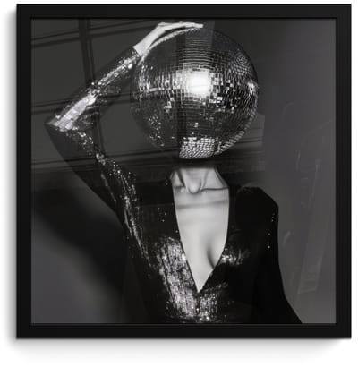 Poster in lijst - Fotolijst 40x40 cm - Posters - Discobal - Gezicht - Glamour - Zwart - Posterlijst zwart - Decoratie - Wanddecoratie woonkamer - Muurdecoratie slaapkamer