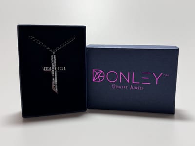 Donley - Zwarte Versie - Ketting - cross- kruis - jesus - cubaans - don - zilver - silver - jesus kruis - Bijbeltekst 1 TIM 6.11 - Zwart