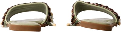 Sandalen om aan te trekken
