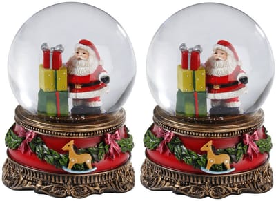 Inge Christmas Goods Sneeuwbol/snowglobe - 2x - kerstman met cadeaus - 9 cm - glas/polyresin
