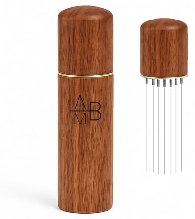 Adore Maison Barista Koffie Verdeler - Lichtbruin - Espresso distributeur - Espresso Verdeler – Koffie Distributeur – Coffee Distributor – Accessoires voor Espressomachines – Luxe Houten Design met Gouden Rand – Perfecte Espresso Puck Distributie