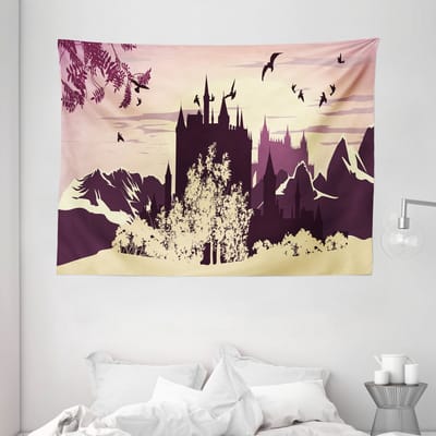 ABAKUHAUS Cartoon Wandtapijt, Kasteelsilhouet met Bergen, 150 x 110 cm, Donkerpaars Crème