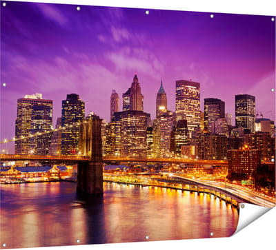 Gards Tuinposter Skyline New York van Centrum in het Paars - 160x120 cm - Tuindoek - Tuindecoratie - Wanddecoratie buiten - Tuinschilderij