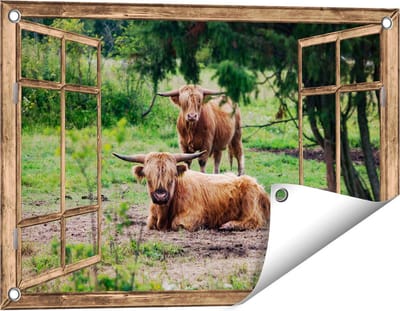 Gards Tuinposter Doorkijk Twee Schotse Hooglanders in de Bossen - 60x40 cm - Tuindoek - Tuindecoratie - Wanddecoratie buiten - Tuinschilderij