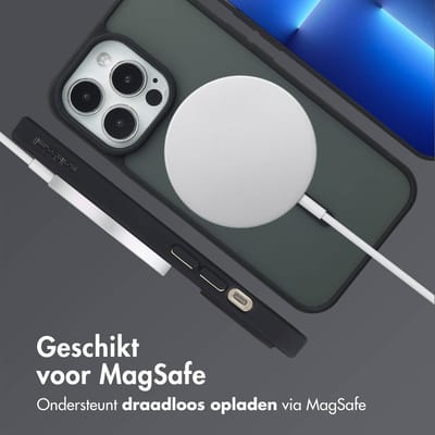 imoshion Hoesje - Geschikt voor iPhone 13 Pro - Color Guard Backcover geschikt voor MagSafe - Zwart