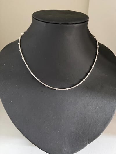 Collier met balletjes | | Make up | Parfum | Moederdag | Verjaardagscadeau| Cadeautje| Valentijnsdag| Kado | sieraden | vaderdag | oorbellen | oorsieraden