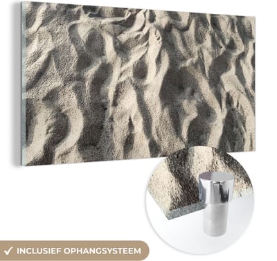 MuchoWow® Glasschilderij 120x60 cm - Schilderij acrylglas - Zand - Strand - Zomer - Foto op glas - Schilderijen