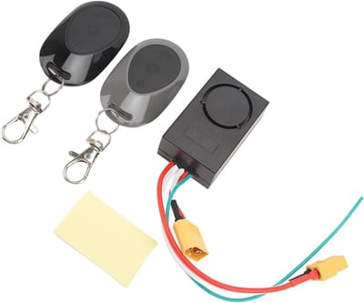 Elektrische Scooter Alarm met XT60 Interface, 115 DB Geluidsniveau, Anti-Diefstal Beveiliging en 2 Afstandsbedieningen voor Universeel Gebruik 36-55 V