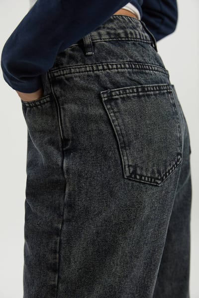 Dames Boohoo Basics High Waisted Split Hem Straight Leg Jeans | Washed Black | Maat: 6/32L