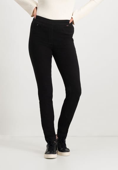 Leggie Shape-On Skinny Jeans