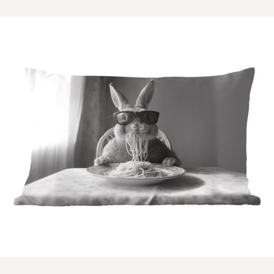 Sierkussens - Kussentjes Woonkamer - 50x30 cm - Konijn - Bunny - Zonnebril - Tafelkleed - Pasta - Schattig