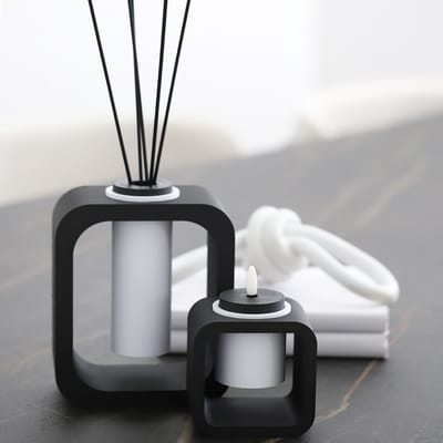Unieke giftset Destiny diffuser amber oak 200ml + led kaarshouder 3d geprint met geurstokjeshouder van gerecycled kunststof handgemaakt in nederland