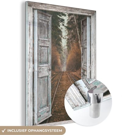 MuchoWow® Glasschilderij 30x40 cm - Schilderij acrylglas - Treinrails - Herfst - Doorkijk - Bos - Foto op glas - Schilderijen