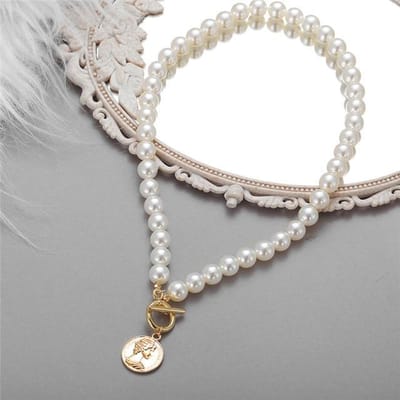 Vintage meerlaagse muntketting choker voor dames, goud- en zilverkleurig, modieuze, grove ketting met portretmotief. gray
