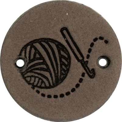 Durable Leren Label met Bolletje Wol en Haaknaald – 2 cm – Set van 2 Stuks