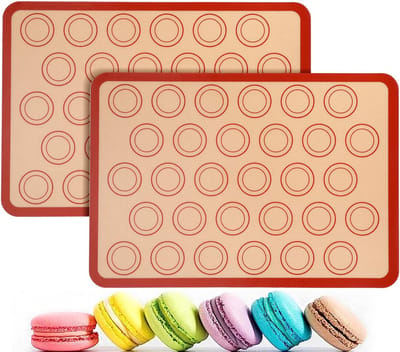 Siliconen macaron bakmat - 2 stuks - 42 x 29,5 cm - Deegmat - Antiaanbakmat - Ovenmat - Anti-kleef bakmatten - Siliconen macaron bakplaat - Bakpapier alternatief - Bakspullen - BPA-vrij - Herbruikbare - Voor bitterkoekjes/cake/brood maken - Rood