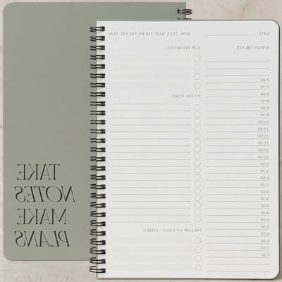 Dagelijkse Planner Notitieboek - To-do Lijst Agenda - Taken Organiseren - Uurschema Indeling - 9.3 x 6.3 Inch - Saliegroen