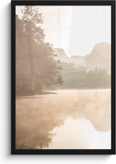 Poster in lijst - Fotolijst 40x60 cm - Posters - Landschap - Bos - Water - Mist - Beige - Posterlijst zwart - Wanddecoratie badkamer - Muurdecoratie WC - Decoratieve accessoires - Toilet muur decoratie