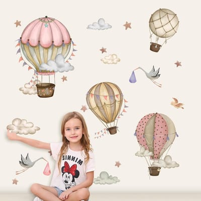 Cartoon Luchtballon Muurstickers met Zwanen, Vogels, Wolken en Sterren - Zelfklevende Verwijderbare Muurdecoratie voor Kinderkamer en Speelkamer