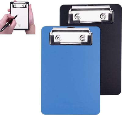 Compacte Mini Clipboard 10 x 15 cm van Plastic met Clip Mechanisme en Ophanglus voor Notities, Bonnen en Documenten (Zwart, Blauw)
