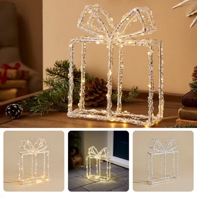 Cheqo® Kerstverlichting Kado - Cadeau - Sfeerverlichting - Kerstversiering - Timerfunctie - Op Batterijen - 80 LED - 23 cm Hoog - Metalen Frame - Acryl - Sfeerverlichting - Voor Binnen en Buiten - Kerstfiguur - Gift